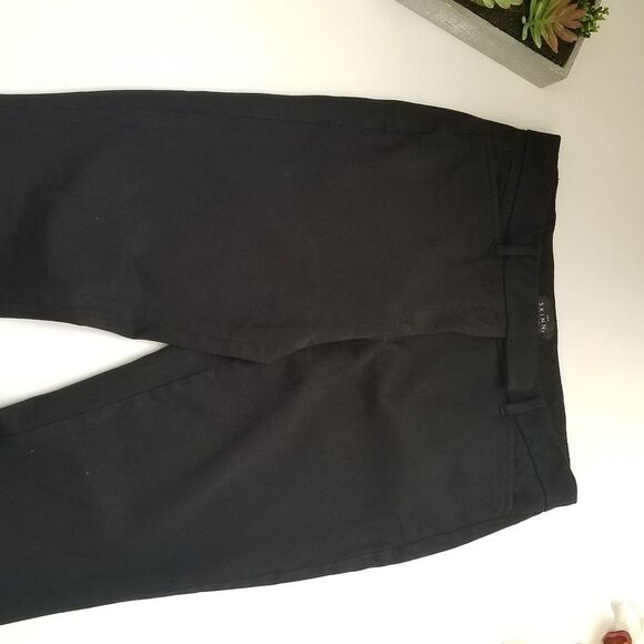 💥WHBM Skinny Boot Black pants💥 - Picture 3 of 3